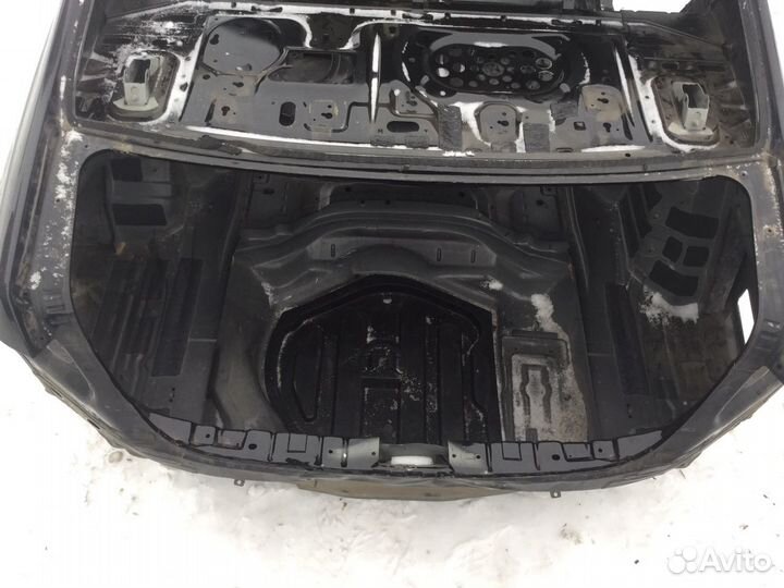 Задняя панель задний фартук Mercedes w212 w204