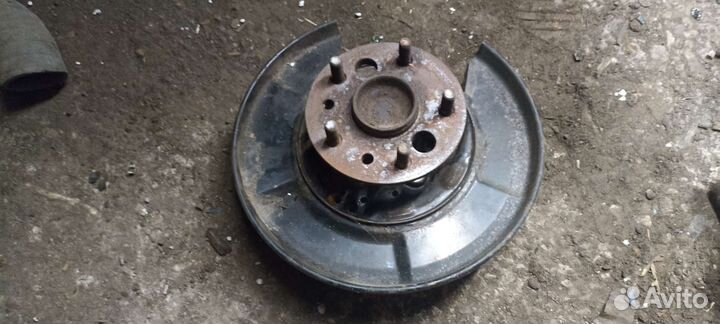 Ступица зад правая для Toyota Camry v50 2.5