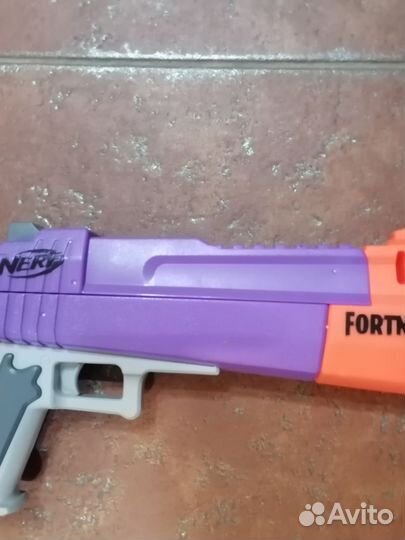 Nerf бластеры