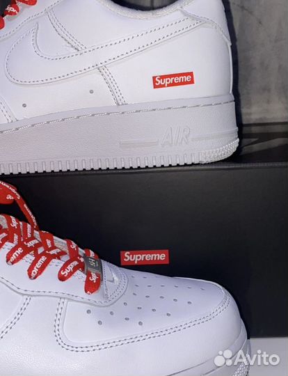 Nike air force x supreme