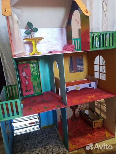 Домик кукольный