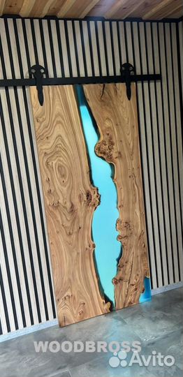 Стол из Эпоксидки и массива дерева от изготовителя