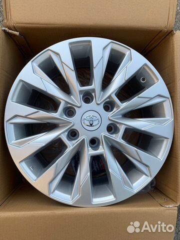 8x18 6х139.7 ет25 диски Toyota r18