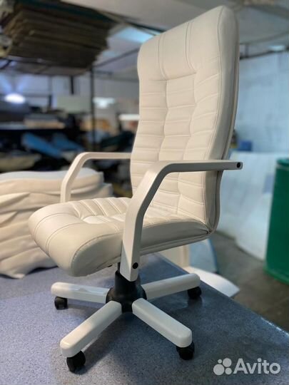 Компьютерное кресло