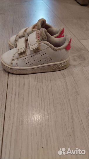 Кроссовки для девочки adidas 20 размер