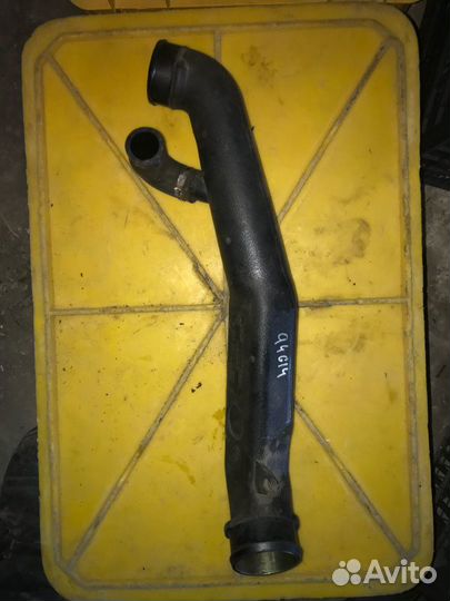 Воздушный патрубок Audi Allroad C5 2.7 ARE 2001