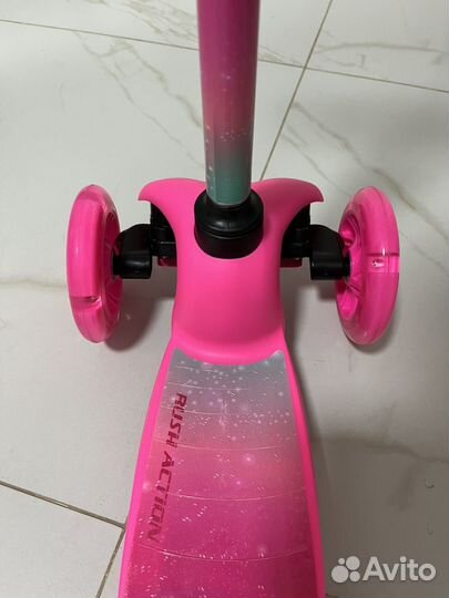 Самокат детский трехколесный новый