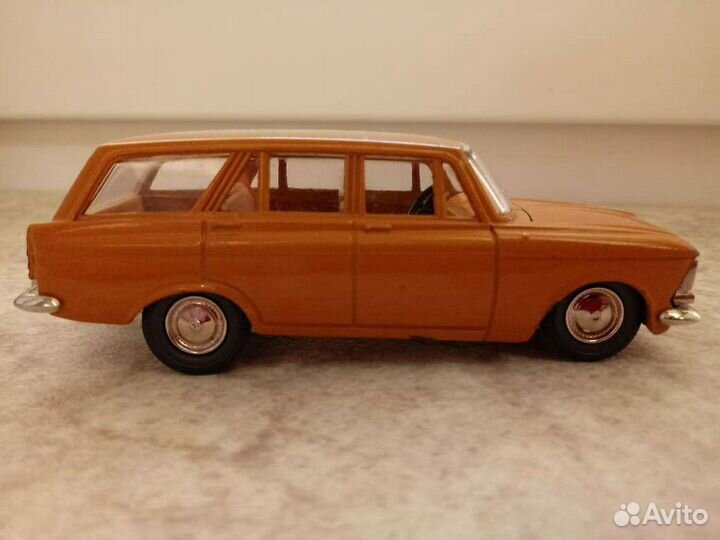 Москвич 427 А4 СССР 1982 г. без ми