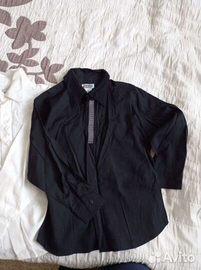 Рубашки на мальч. 5-7лет белые и черные