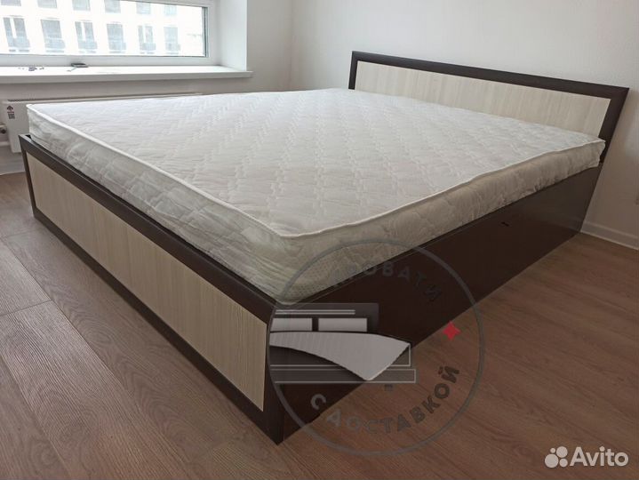 Кровать двуспальная