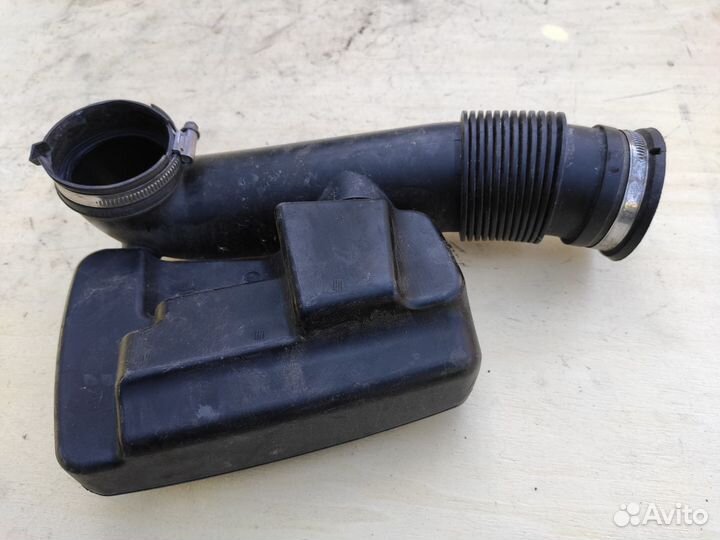 Патрубок воздушный дросселя Z16XEP Astra H Zafira