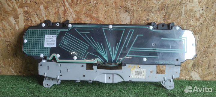 Антенна в крыше Volvo XC90 2002-2014