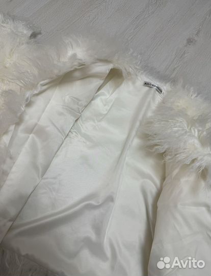 Шубка искусственная 42-44(новая)