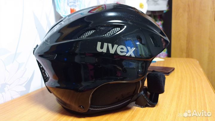 Горные лыжи, палки, ботинки, шлем