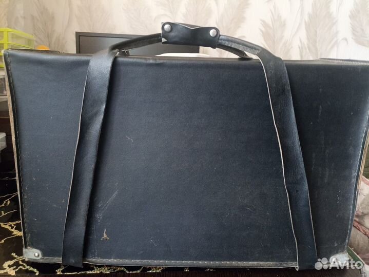 Швейная машинка и оверлок