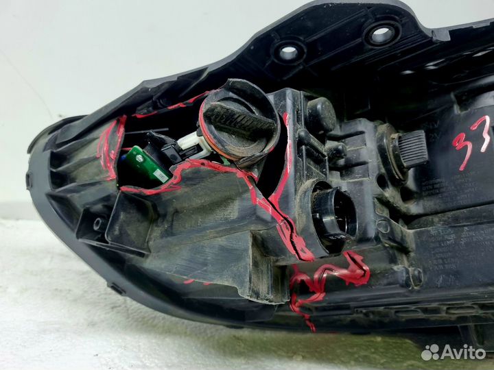 Hyundai Grand Santa Fe (15-18) фара правая