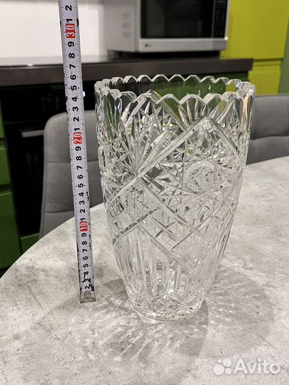 Хрустальная ваза