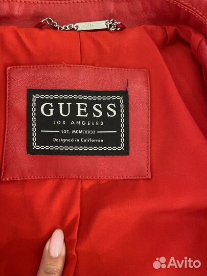 Кожаная куртка косуха guess