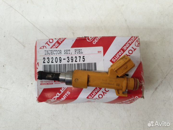 Форсунка топливная Toyota Camry V70 2018