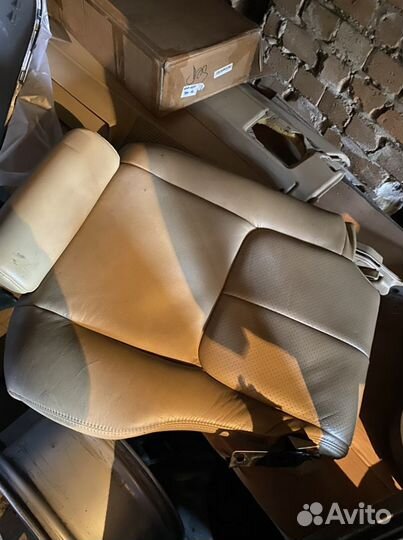 Сиденья nissan stagea 2001-2008
