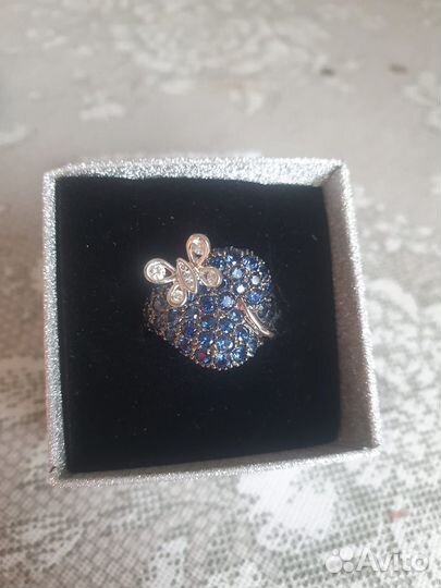 Кольцо с сапфирами