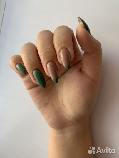 Маникюр и педикюр