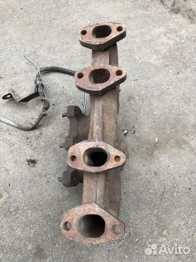 Выпускной коллектор VAG 1.8 06A253033AS