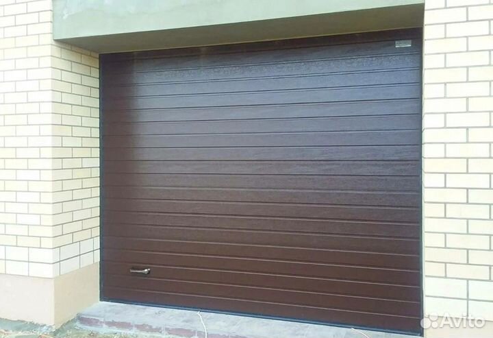 Секционные ворота с монтажом