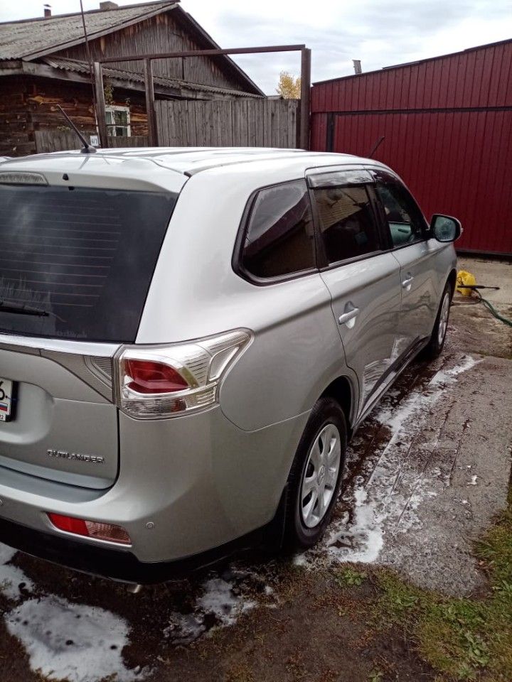 Mitsubishi Outlander: фото владельца