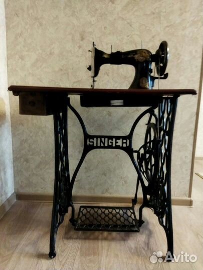 Швейная машинка Singer ножная