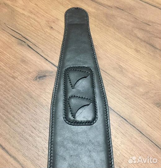 Кожаный гитарный ремень