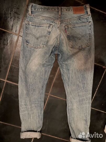 Женские джинсы levis 501 W24; L32