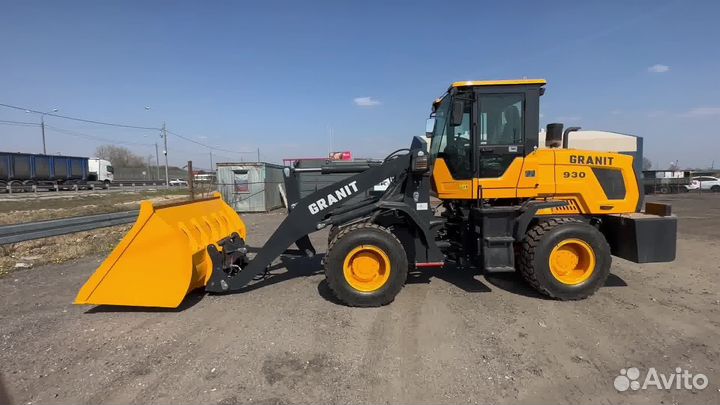 Фронтальный погрузчик Granit 930, 2023