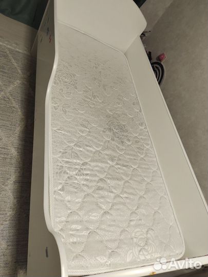 Детская кровать 70 на 160 + матрац