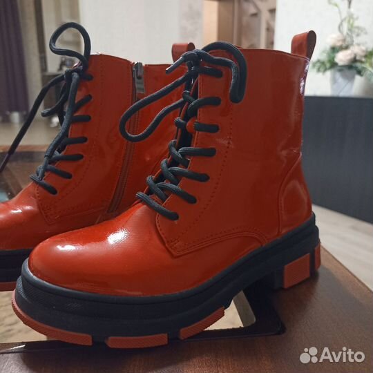 Ботинки осенние