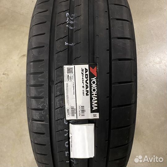 Yokohama Advan Sport V107 265/45 R20