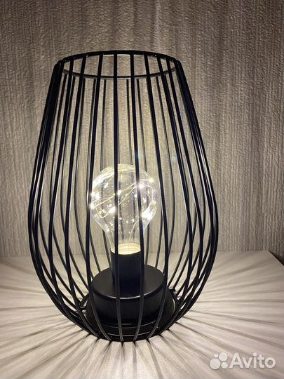 Лампа настольная