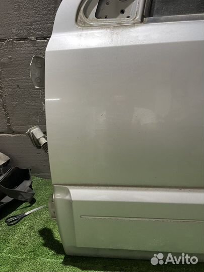 Дверь передняя левая Kia Sorento 1