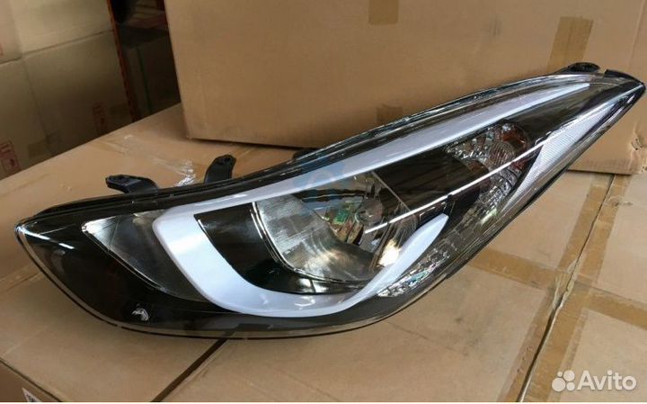 Фара левая Хендей Элантра 5 MD 2014 2015 2016 2017
