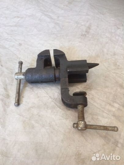 Тиски слесарные