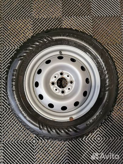 R14 Nokian Tyres Nordman 8 185/65, PCD 4x98 DIA 57.1