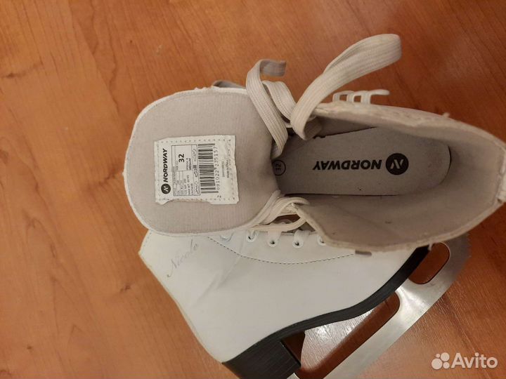 Коньки для девочки 32