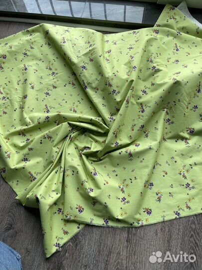 Отрез ткани поплин