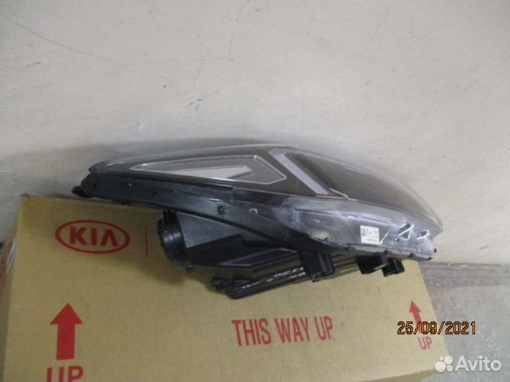 Фара правая Hyundai Tucson