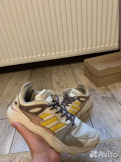 Кроссовки adidas
