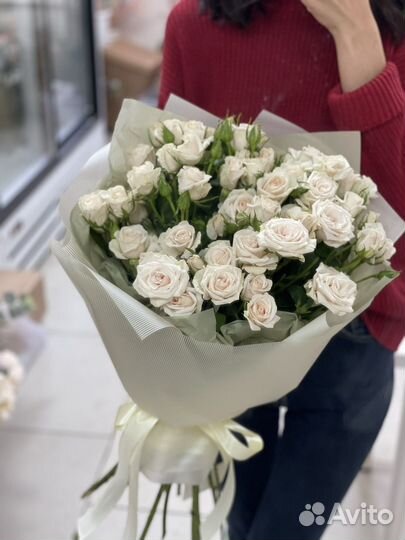 Розы кустовые и одноголовые