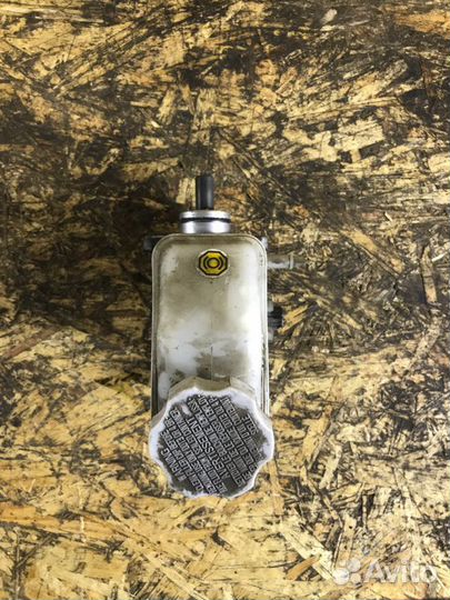 Главный тормозной цилиндр Kia Rio хэтчбек 1.4 G4EE