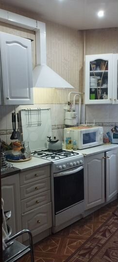 3-к. квартира, 81 м², 2/5 эт.