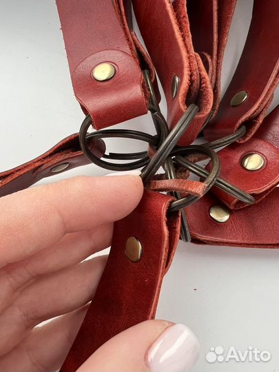 Брелок для ключей из натуральной кожи