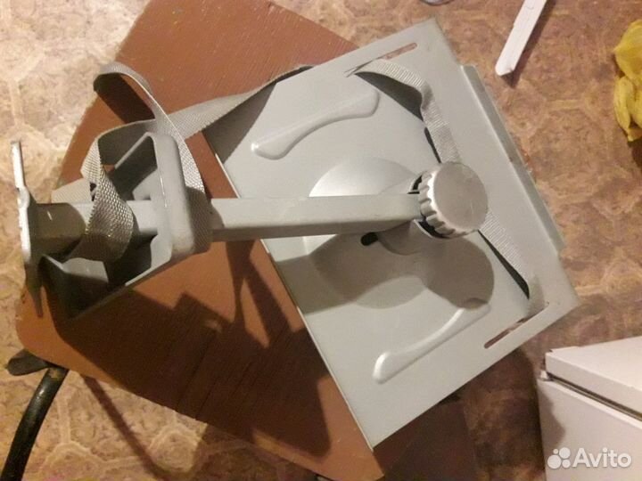 Полка под телевизор